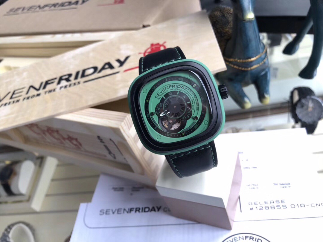 P104 七个星期五最新P系列自动机械男表，型号SF-P1，原装miyota自动机械机芯；尺寸：44