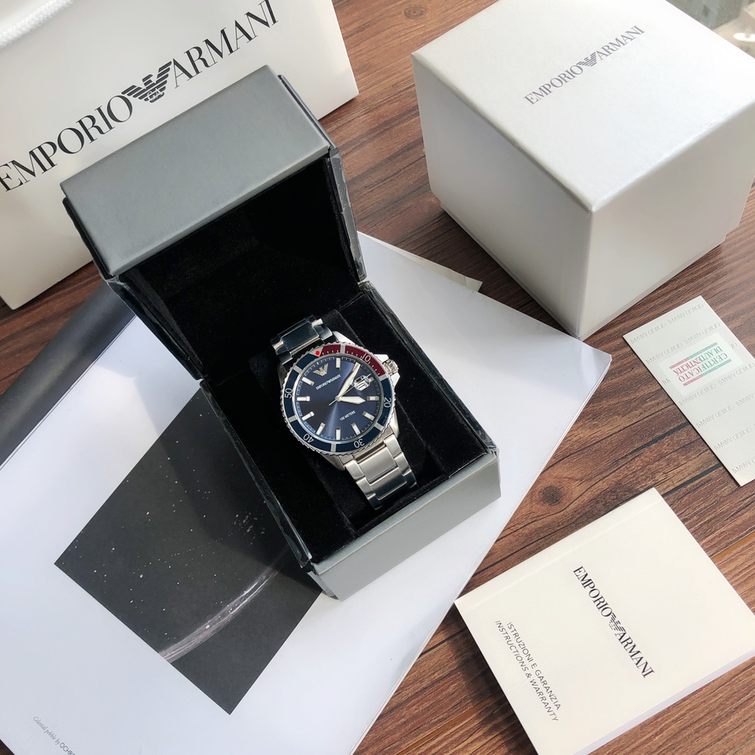 AR11339 (Emporio Armani)阿玛尼2021新款商务休闲欧美简约大气石英钢带男士腕表 A